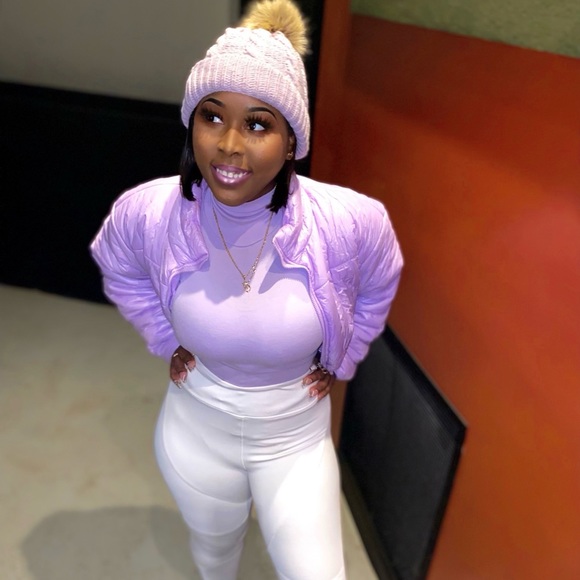 Lavender puffer / lavender snow hat / purple turtleneck - Picture 2 of 4